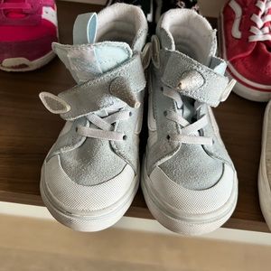 Toddler size 8 shoes - 5 pairs